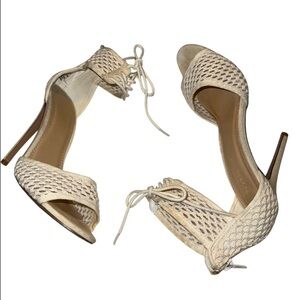 🔵 Shoe Dazzle Callista Cream Crochet Heeled Sandal Size 7.5